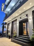 Queens Leriotis Hotel Hotels near Paralia Eas Club