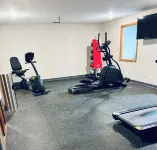 Days Inn by Wyndham Wall - Gym