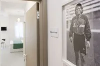 Mira Maradona