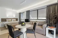 Momo 套房 Acropolis by Aura Homes 阿塔羅斯柱廊附近的飯店