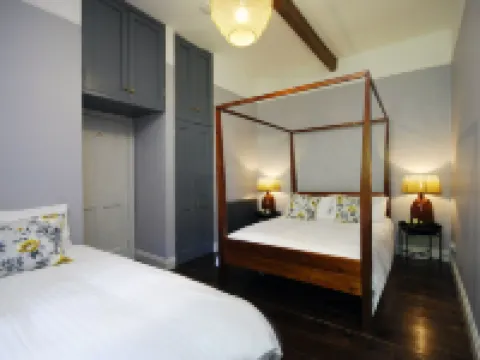 Beautiful Old Cottage Sleeps 6 Near Bath Hotels in Shepton Mallet