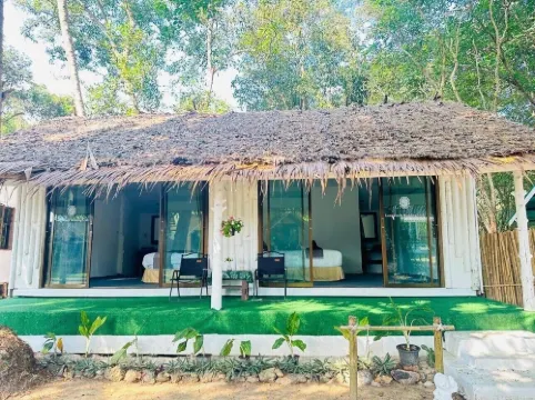 ลองบีช คลับ กระบี่