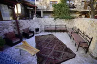 Glory Art Stone House Hotels near Balloon view