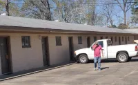 Hollywood Motel