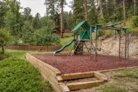 Powder House Lodge Hotels in Mount Rushmore UT