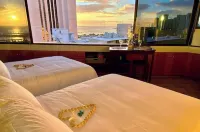 Panoramic Ocean-View/STEPS FROM BEACH/FreeParking/Best Location in Waikiki
