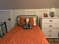 2-bedroom Carriage House in downtown Topeka - AC  high speed Wi-Fi & parking