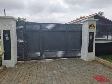 Bimsy's Place Отели рядом с достопримечательностью «Терминал аэропорта Абуджа Ннамди Азикиве»