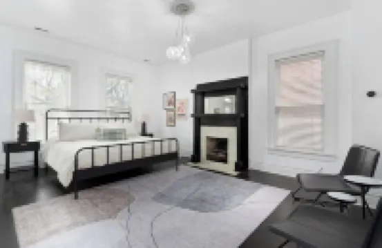 Spacious 5-bedroom house in the heart of Columbus