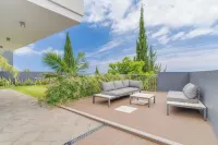 Cristiano Ronaldo Airport View Hotel a Machico