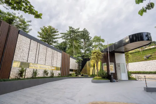 Royal Urban Resort Hotels in Caringin