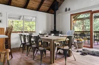 Owl's Nest - Walking Distance to Lake, Hot Tub, Pet Friendly w/ New AC