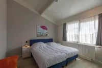 Beach Apartment 35 for 4 Guests, Callanstoog