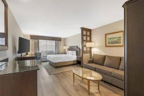 Best Western Plus Vineyard Inn  Suites Hotels in Milo