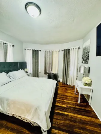 Newly Beautiful  renovated first floor apartment getaway