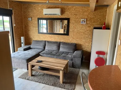 L'annexe Appartement EN Bois Avec Terrasse ET Jardinet Familial