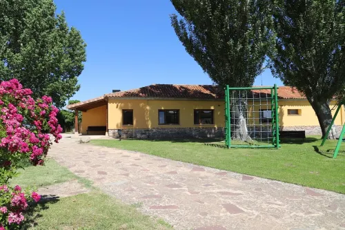 Albergue La Arboleda Hotel a Moncayo