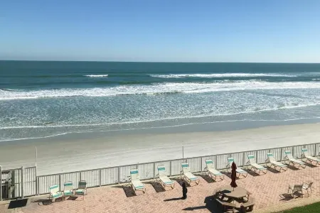Shores Club #305,  on the Beach  2 Bedrooms - 2 Bathrooms, Sleeps 6