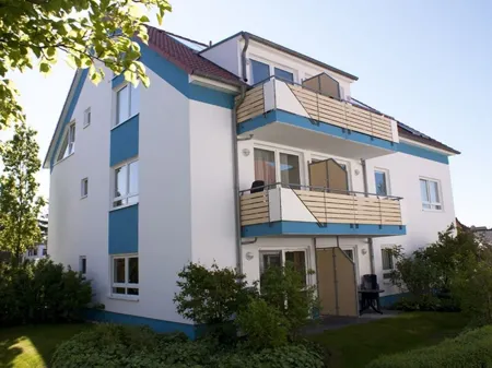 Cozy apartment in a central location right on the beach