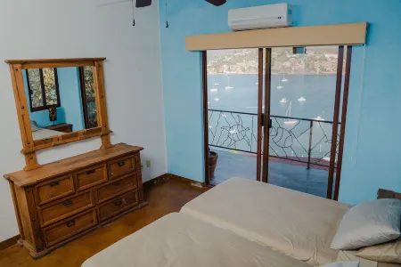 Nice vacation place to relax under the hot sun of zihuatanejo