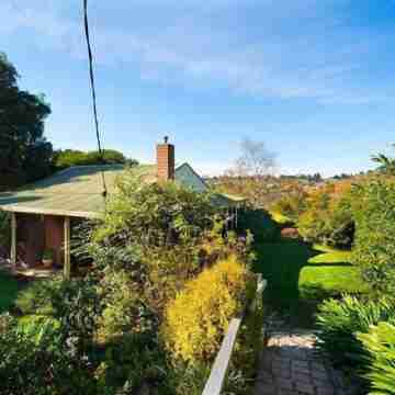 Tara Cottage - pet friendly Hotel Exterior