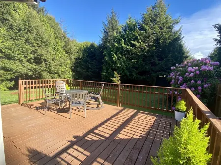 Newly renovated and secluded beach getaway