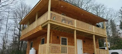 Cedar Lodge, serene all wood escape in Blue Ridge Hotels near Grandfather Mountain Highland Games