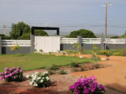 Ocean-View Apartment at VillaMerissa 4 BR/4 Bath. Walk to Beach, JackSprat Hotels in Treasure Beach