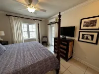 Beautiful, centrally located, short drive to beaches and stores.