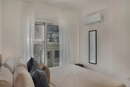 Phaedrus Living Travertine 101 Отели в г. Строволос