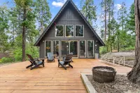 Shaver Wood Forrest-Smokey Tree Hotels in Shaver Lake