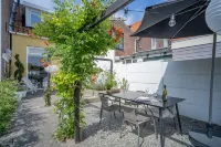 Attractive 4 person vacation home in Scherpenisse, Tholen Các khách sạn ở Scherpenisse