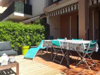 Charming apartment for 5 people with large terrace and air conditioning on the ground floor