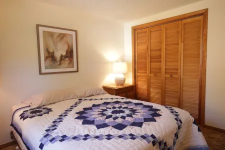 Fawn Haven on the Lake