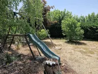 Traditional log cabin with Jacuzzi and wooded garden in the Cévennes