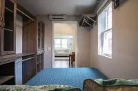 The Tiny House - Omaha's # 1 unique experience