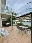 Tranquil Oasis on Pine Lake Hotels in Elanora