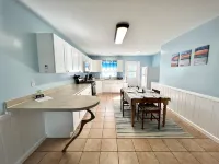 4 bedroom with dock Black Sound - Sleeps 8