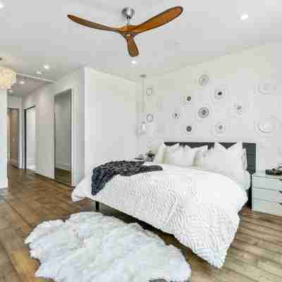 Live the Penthouse Dream – Luxe, Views & Vibes in Iconic North Beach Rooms