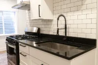 Modern guest suite, central location in SLC valley