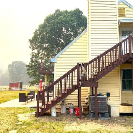 Farmhouse apt that's another home away from home near Philadelphia!!