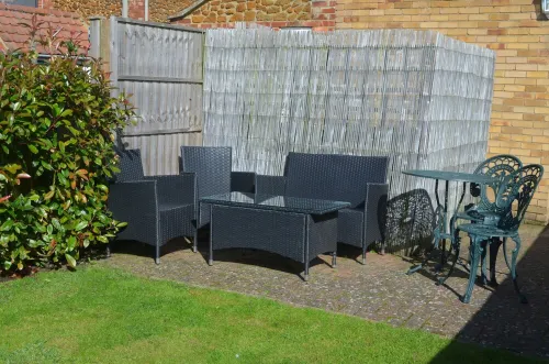 Fuzzy Duck Cottage. Over 100 5 star reviews on Trip Advisor. Sleeps 4