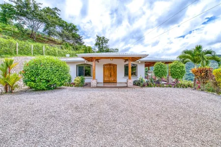 Villa 1 - The Retreat at Blue Mountain Farms