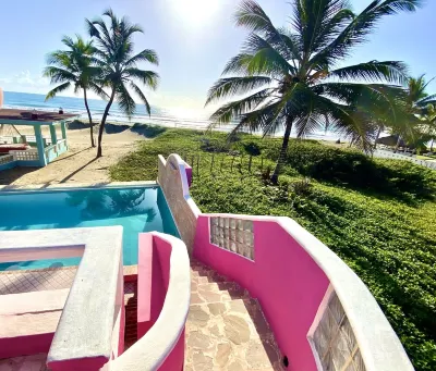 Villa Flamingo; Sleeps 8; Waterfall, Oceanfront Pool, Hot Tub Hotels in 