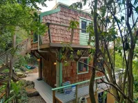 New Moon - Beautifully Built Cottage with Views of Coral Bay Hotels in Coral Bay