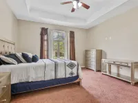 Tremendous Family Home on the Curve! 3-bedrooms close to the lake and amenities 賈斯珀縣酒店