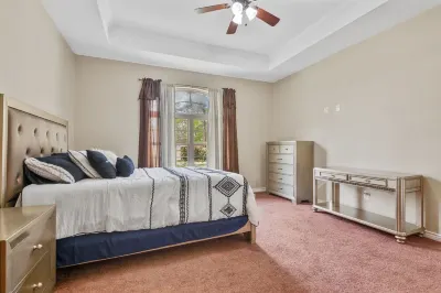 Tremendous Family Home on the Curve! 3-bedrooms close to the lake and amenities Hotels near Twin Dikes Park