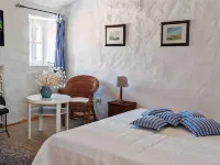 Old farmhouse in the heart of the 'Slovenian Tuscany' Hotel di Koper
