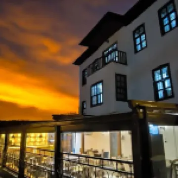 آيتين هانيم كوناجي فنادق في 