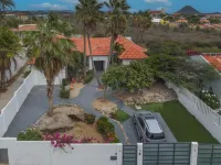 5 bedroom Villa Nune + Pool Hotels in Paradera